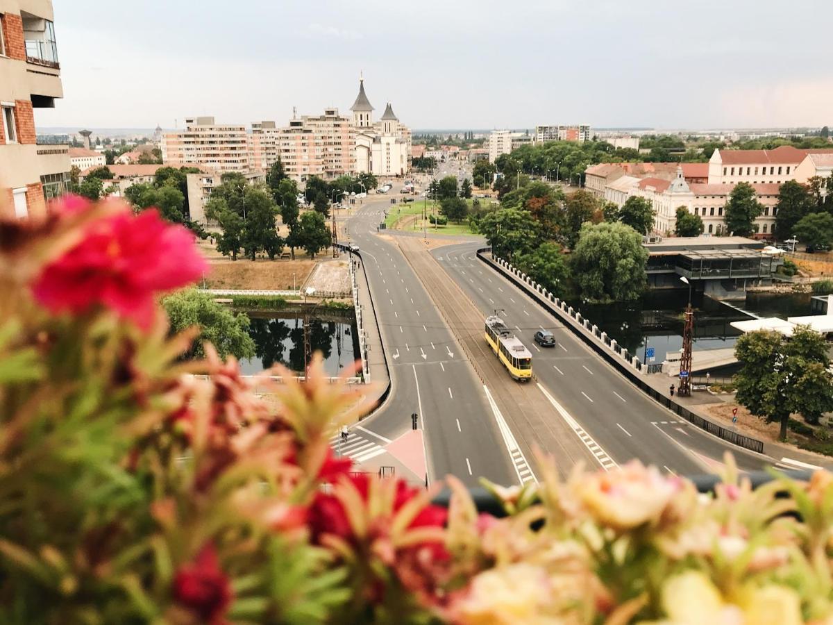 Over The City Oradea Exterior photo